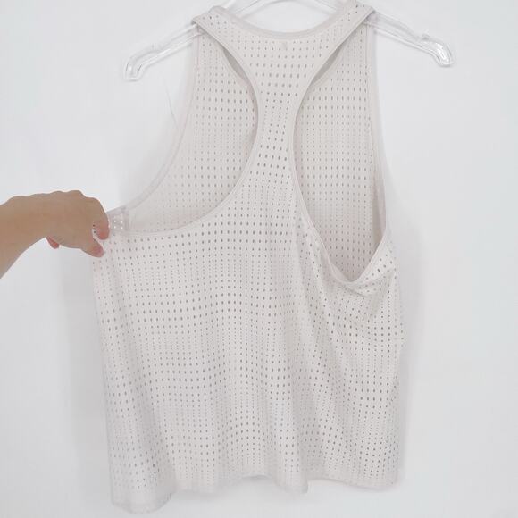 Athleta A Game Black Tank Top Size XL Racerback Perforated Sleeveless White - Picture 9 of 10